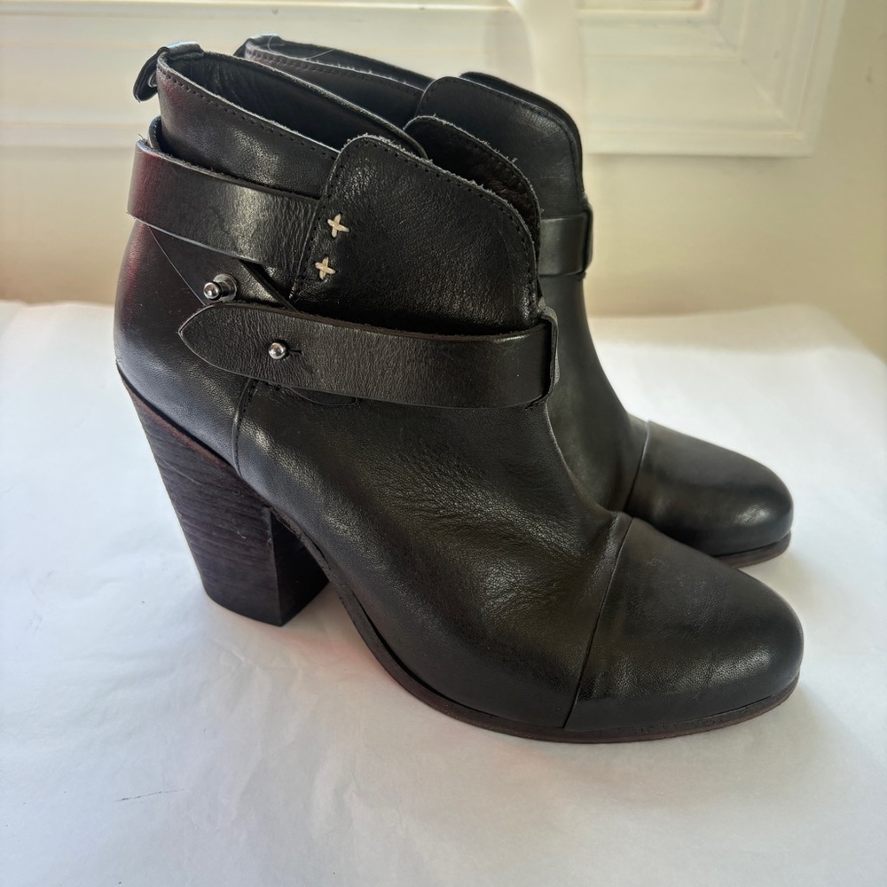 Rag & Bone Harrow ankle boot black leather Strappy block heel bootie 37 7